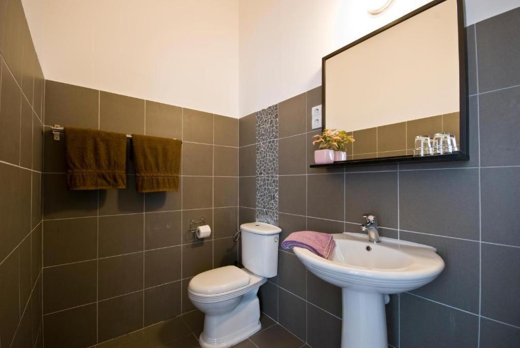 Balcony Apartment Budapest Ngoại thất bức ảnh