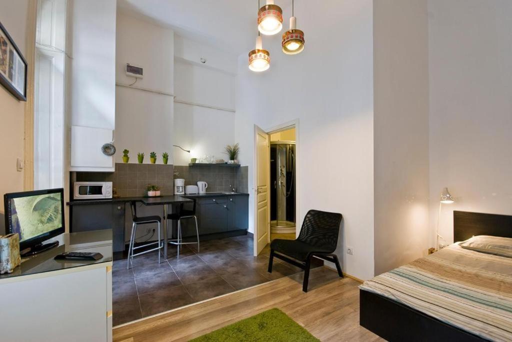 Balcony Apartment Budapest Ngoại thất bức ảnh