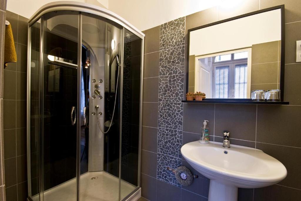 Balcony Apartment Budapest Ngoại thất bức ảnh